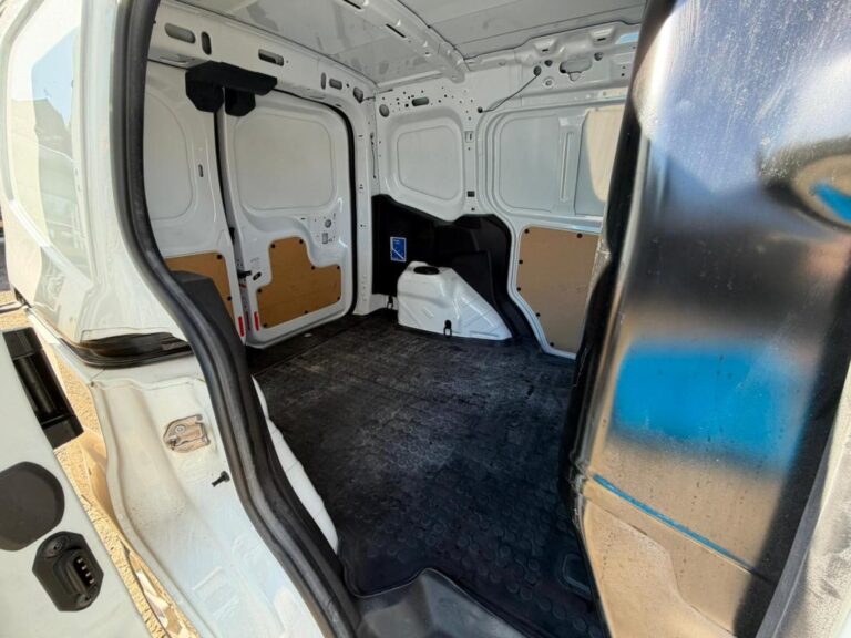 Ford transit courier Trend 1.0 EcoBoost 100 Ch – Faible kilométrage 2019 55 000km Garantie 6 Mois - Image 13 (July 7, 2026)