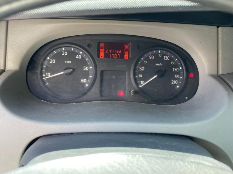 Renault Trafic 2.0 dCi 90ch – Garantie 6 mois Reprise possible - Image 18 (July 7, 2026)