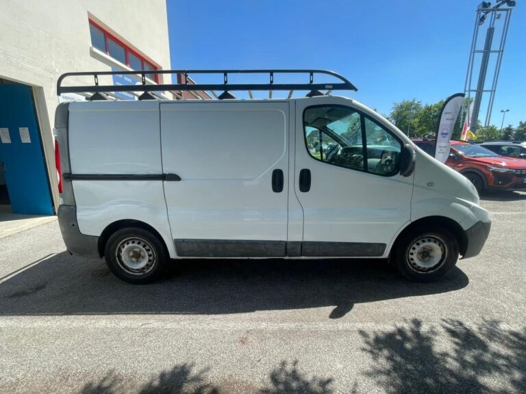 Renault Trafic 2.0 dCi 90ch – Garantie 6 mois Reprise possible - Image 08 (July 7, 2026)