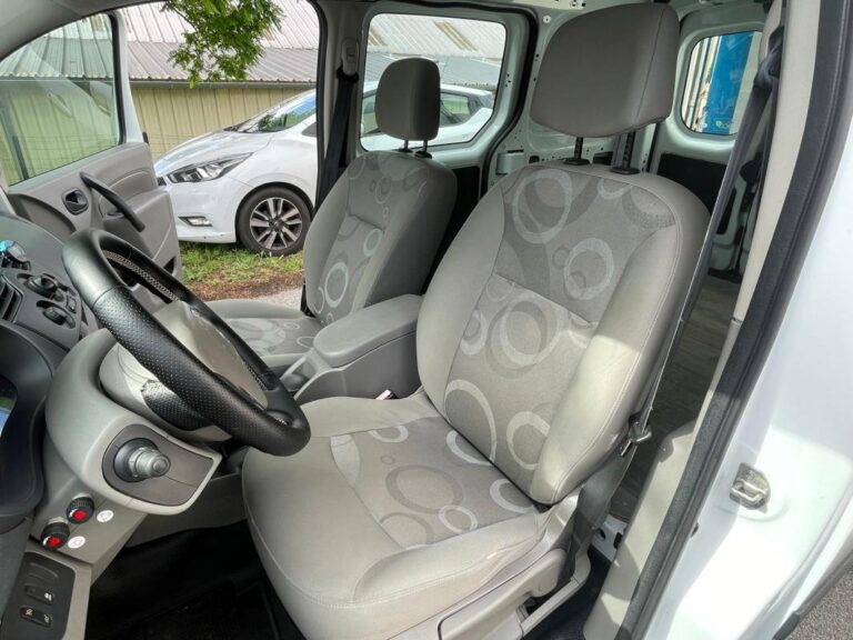 Renault Kangoo Express 1.5 dCi 86ch – Garantie 6 mois Reprise possible - Image 12 (July 7, 2026)
