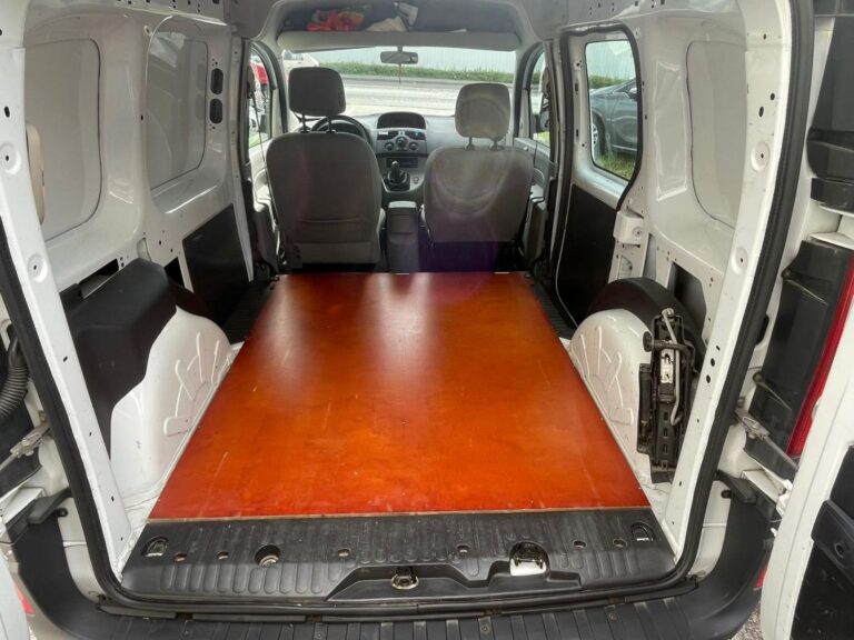 Renault Kangoo Express 1.5 dCi 86ch – Garantie 6 mois Reprise possible - Image 09 (July 7, 2026)