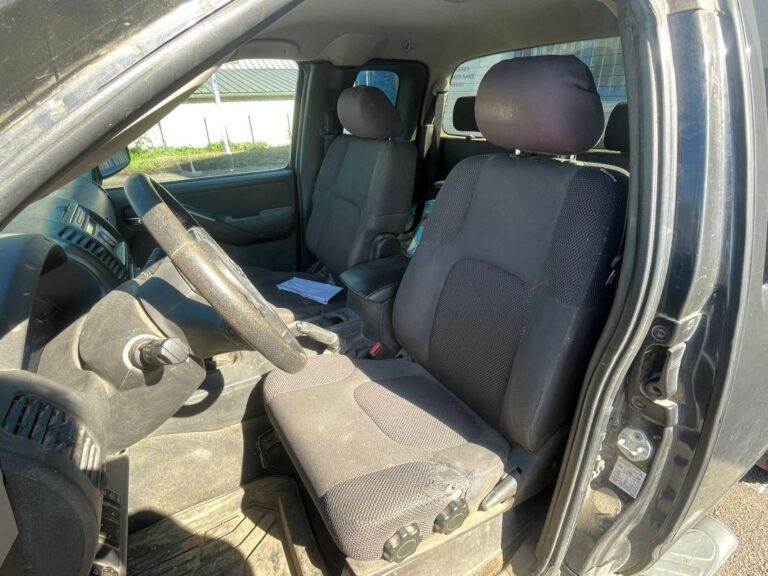 Nissan Navara NP300 2.5 dCi 4WD – Pick-up Garantie 6 mois Reprise possible - Image 11 (July 7, 2026)