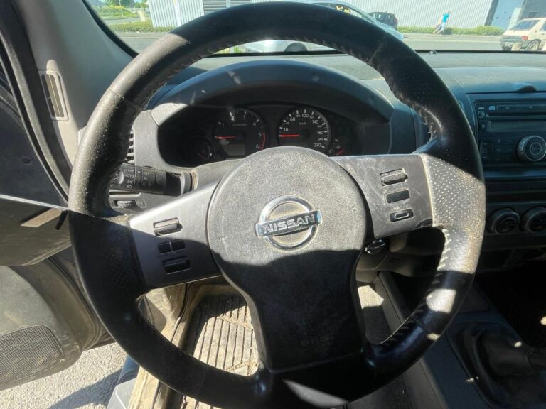 Nissan Navara NP300 2.5 dCi 4WD – Pick-up Garantie 6 mois Reprise possible - Image 12 (July 7, 2026)