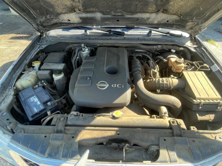 Nissan Navara NP300 2.5 dCi 4WD – Pick-up Garantie 6 mois Reprise possible - Image 17 (July 7, 2026)