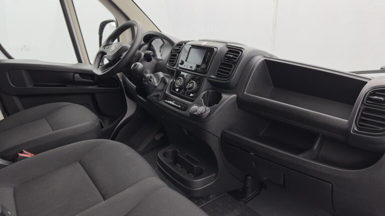 Fiat Ducato FOURGON FGN MH2 3.0T 120 CH S&S BVM6 - Image 12 (July 7, 2026)