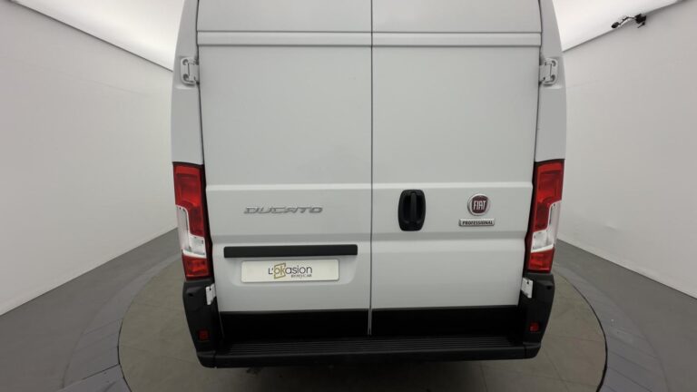 Fiat Ducato FOURGON FGN MH2 3.0T 120 CH S&S BVM6 - Image 04 (July 7, 2026)