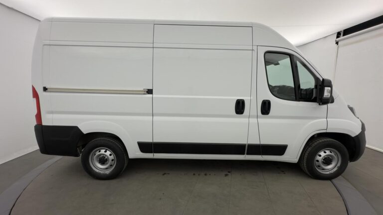 Fiat Ducato FOURGON FGN MH2 3.0T 120 CH S&S BVM6 - Image 06 (July 7, 2026)