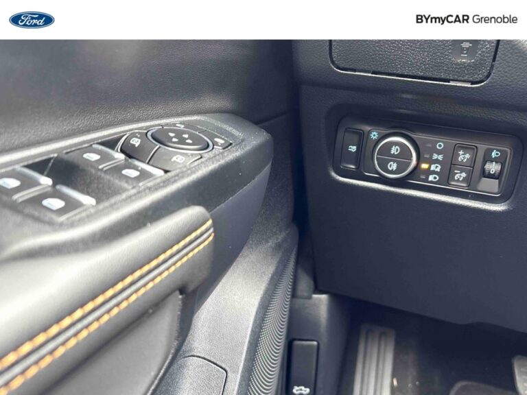 Ford Ranger DOUBLE CABINE DCA 2.0 ECOBLUE 205 CH S&S BVA10 e-4WD WILDTRAK X - Image 18 (July 7, 2026)