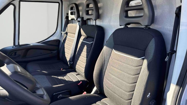 Iveco Daily CHASSIS CABINE FOURGON 35 S 16S P EMP 4100 MATIC - Image 11 (July 7, 2026)