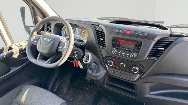 Iveco Daily CHASSIS CABINE FOURGON 35 S 16S P EMP 4100 MATIC - Image 09 (July 7, 2026)