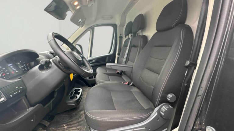 Fiat Ducato FOURGON TOLE XLH2 3.5 T MAXI 140 CH S&S BVM6 - Image 11 (July 7, 2026)