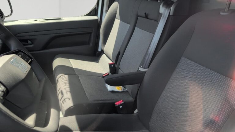 Fiat Scudo FOURGON BLUEHDI 145 M S&S EAT8 - Image 11 (July 7, 2026)