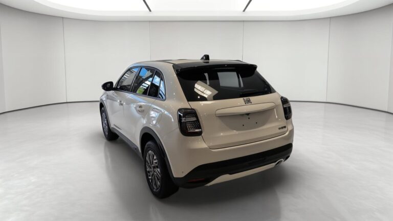 Fiat 600 SOCIETE 1.2 HYBRID 100 CH DCT6 - Image 03 (July 7, 2026)