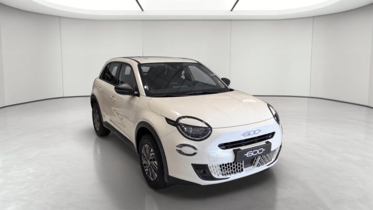 Fiat 600 SOCIETE 1.2 HYBRID 100 CH DCT6 - Image 07 (July 7, 2026)
