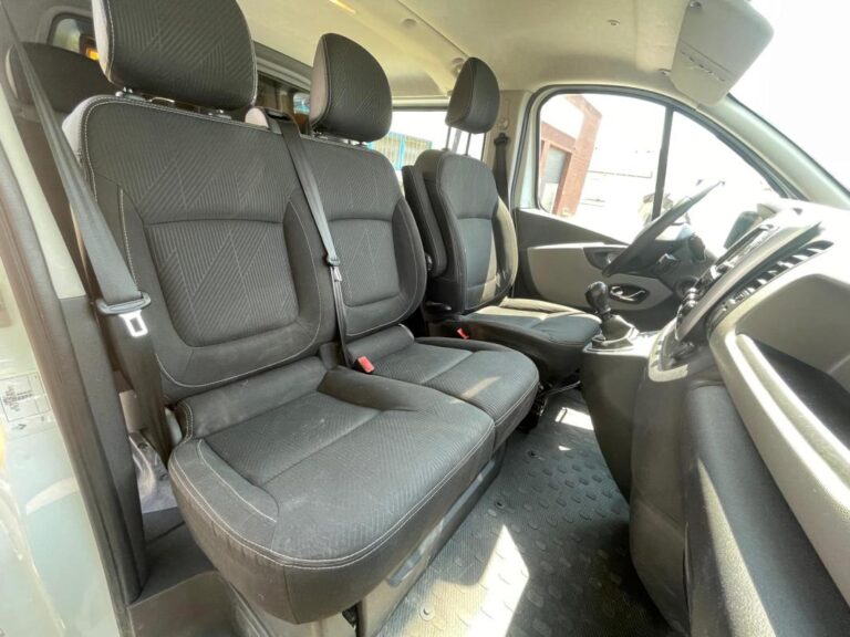 Renault Trafic 1.6 dCi 145ch – Garantie 6 mois Reprise possible - Image 13 (August 1, 2026)