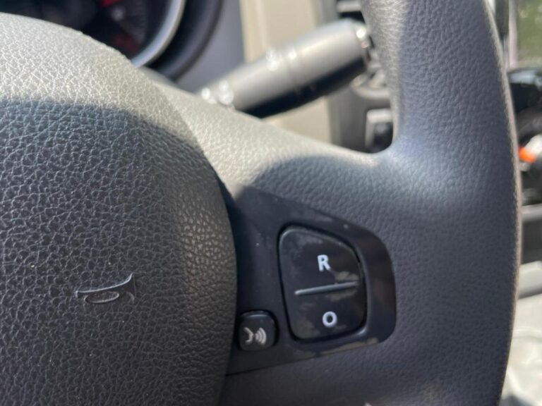 Renault Trafic 1.6 dCi 145ch – Garantie 6 mois Reprise possible - Image 20 (August 1, 2026)