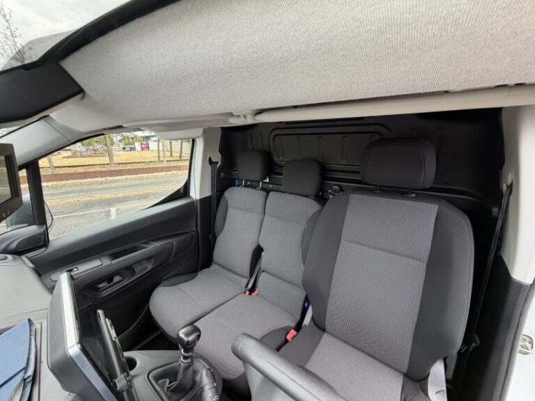 Peugeot Partner FGN FOURGON LONG 950 KG BLUEHDI 130 S&S BVM6 GRIP - Image 08 (August 1, 2026)