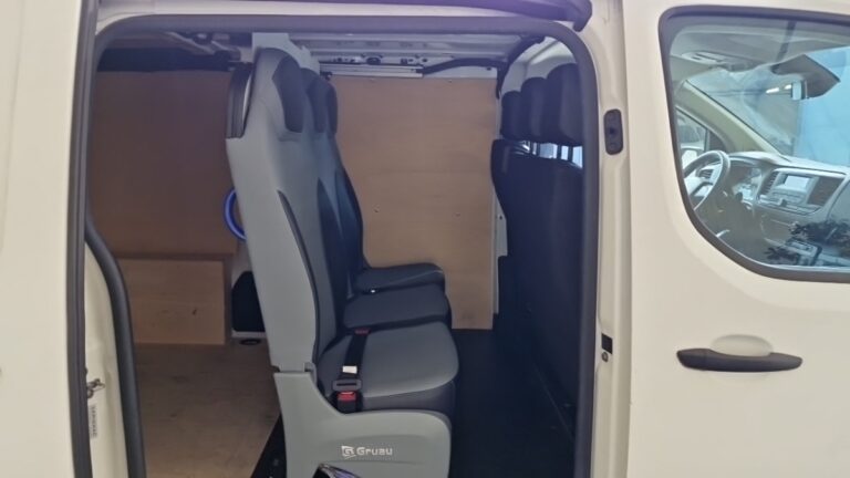 Citroën Jumpy CABINE APPROFONDIE cabm bluehdi 95 bvm5 confort 6 places - Image 07 (August 4, 2026)
