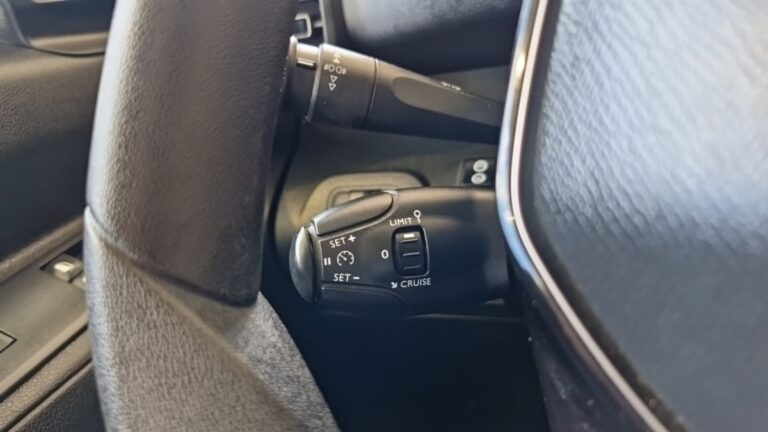 Peugeot Partner FOURGON STANDARD 650 KG BLUEHDI 130 SS BVM6 ASPHALT - Image 31 (August 5, 2026)