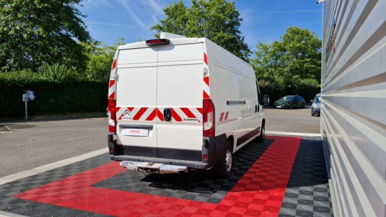 Citroën Jumper FOURGON TOLE 35 BLUEHDI 140 SS BVM6 CLUB - Image 03 (August 4, 2026)