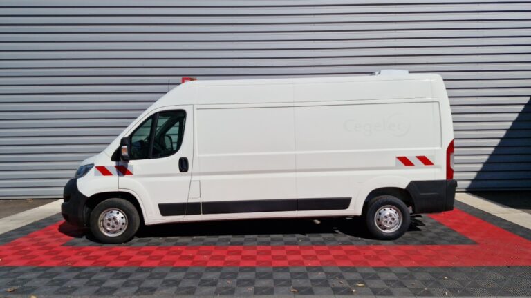 Citroën Jumper FOURGON TOLE 35 BLUEHDI 140 SS BVM6 CLUB - Image 05 (August 4, 2026)