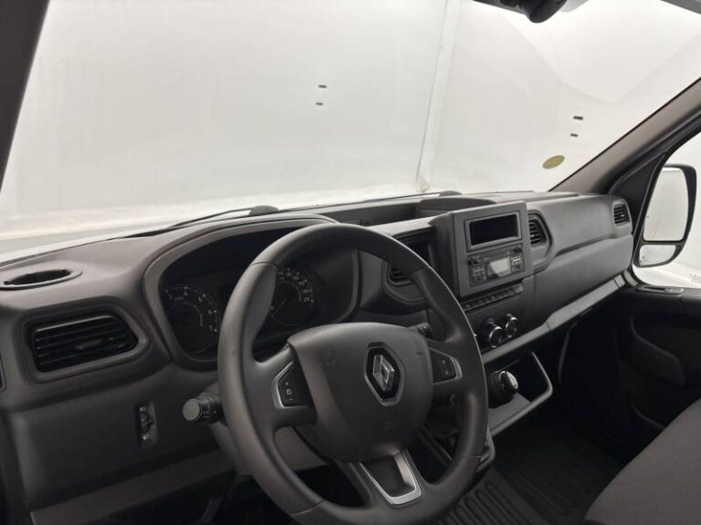 Renault Master FOURGON FGN TRAC F3500 BLUE DCI 135 CONFORT - Image 10 (August 5, 2026)
