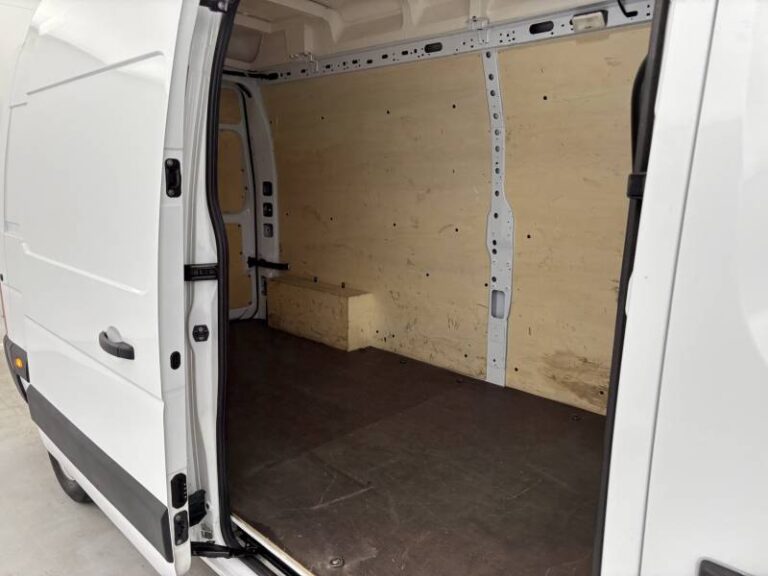 Renault Master FOURGON FGN TRAC F3500 BLUE DCI 135 CONFORT - Image 16 (August 5, 2026)