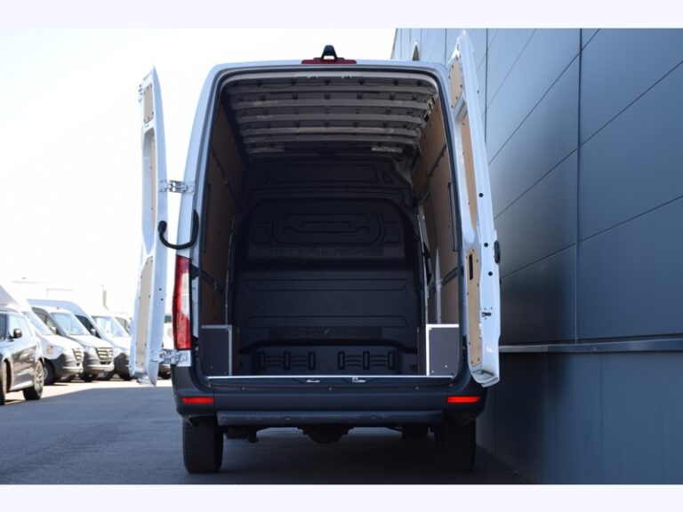Mercedes Sprinter 317 CDI 43S / 14m3 – 38 900€ HT - Image 06 (August 5, 2026)