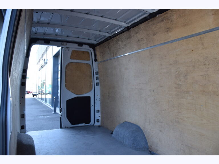 Mercedes Sprinter 315 CDI 43S / 14m3 – 34 490€ HT - Image 18 (August 5, 2026)