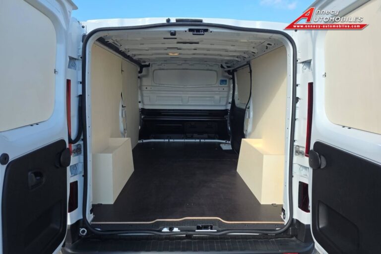 Nissan Primastar FOURGON 3T1 2.0 DCI 150 S BVM N-CONNECTA - Image 11 (August 5, 2026)