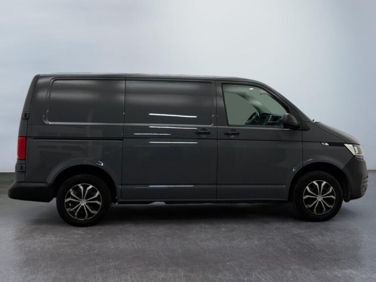 Volkswagen Transporter 6.1 VAN 2.0 TDI 150 BVM6 BUSINESS - Image 06 (August 6, 2026)