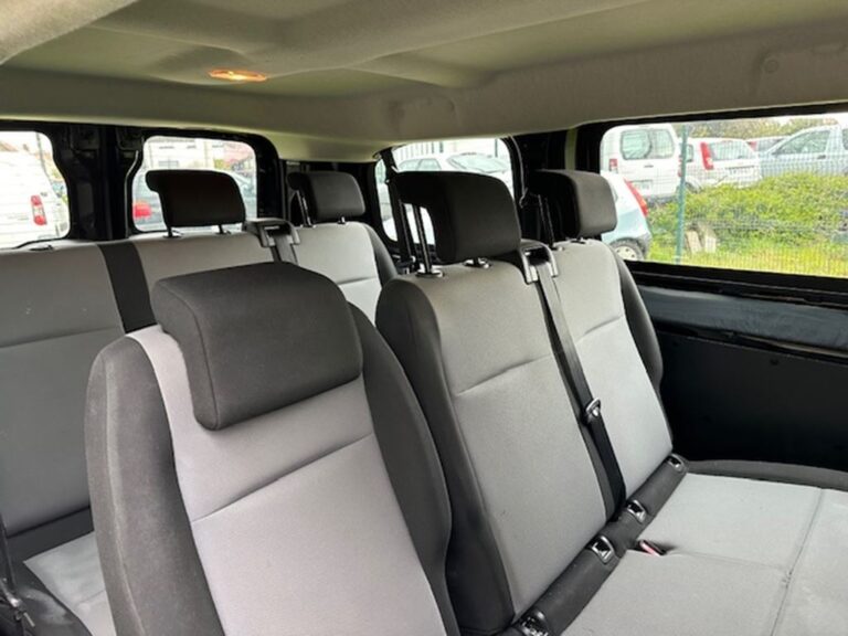 Peugeot Expert 1.5HDI 120CV COMBI - Image 11 (August 6, 2026)