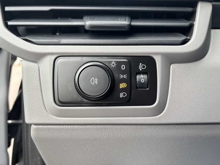 Volkswagen Transporter T7 2.0 TDI 150ch Business 29 990€ HT - Image 16 (August 6, 2026)