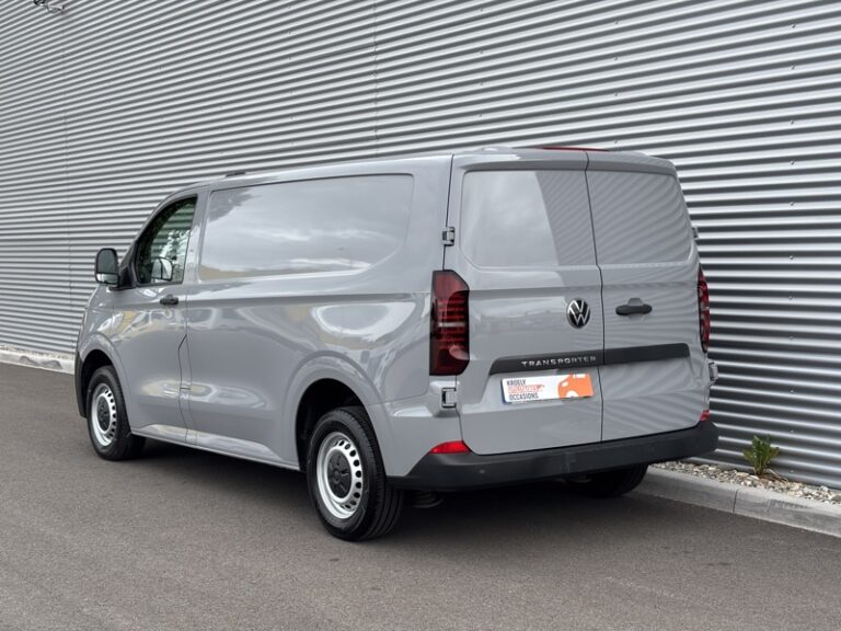 Volkswagen Transporter T7 2.0 TDI 150ch Business 29 990€ HT - Image 04 (August 6, 2026)
