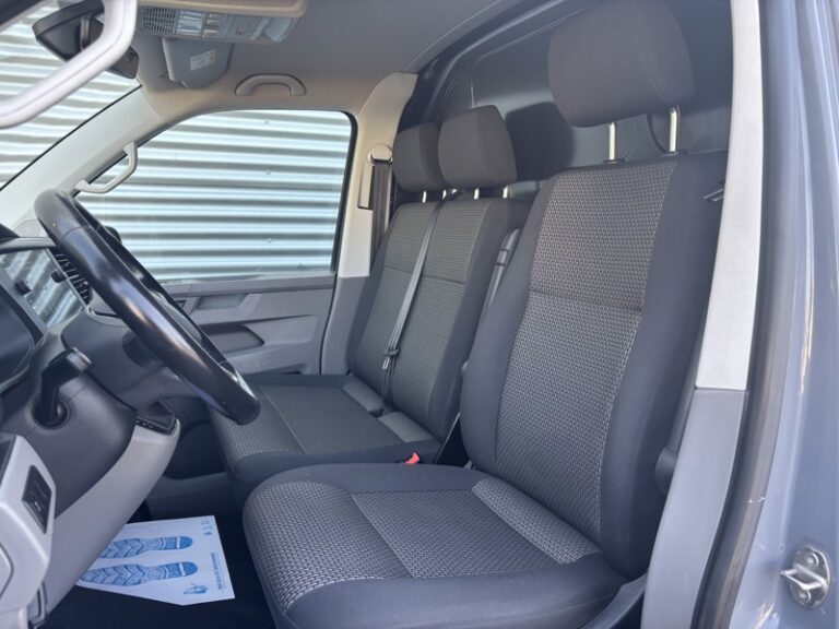 Volkswagen Transporter T6.1 2.0L 150 ch DGS7 Business plus 28 325€ HT - Image 10 (August 6, 2026)