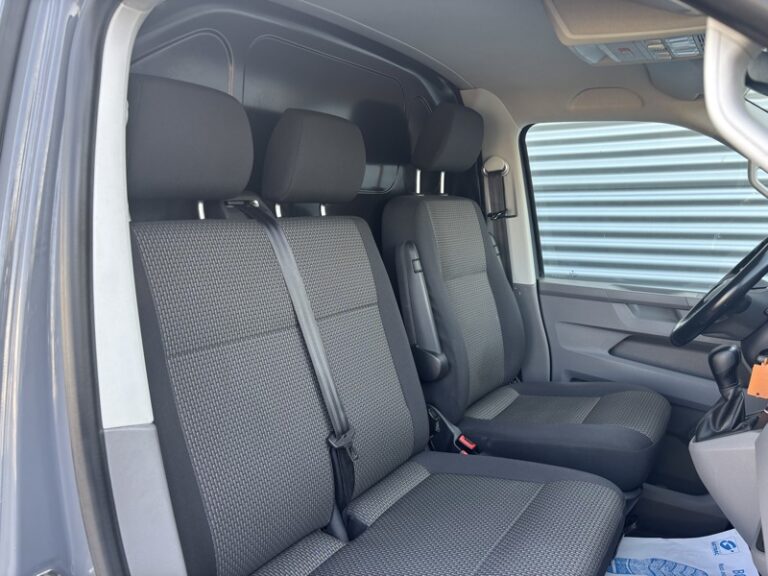 Volkswagen Transporter T6.1 2.0L 150 ch DGS7 Business plus 28 325€ HT - Image 20 (August 6, 2026)