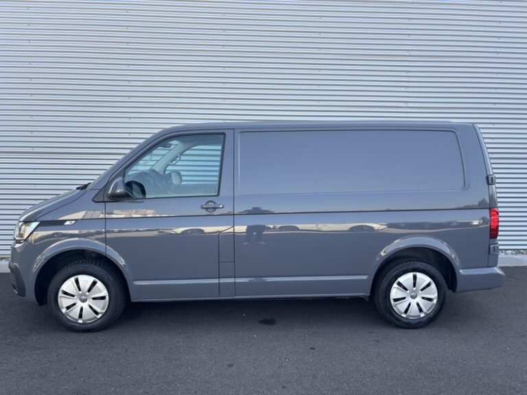 Volkswagen Transporter T6.1 2.0L 150 ch DGS7 Business plus 28 325€ HT - Image 03 (August 6, 2026)