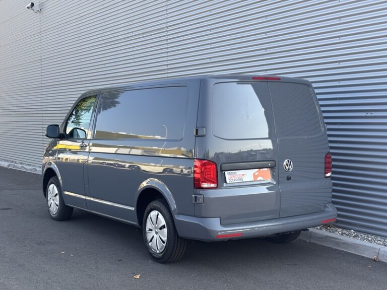 Volkswagen Transporter T6.1 2.0L 150 ch DGS7 Business plus 28 325€ HT - Image 04 (August 6, 2026)