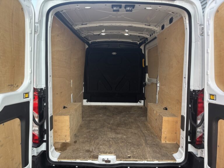 Ford Transit 2T 2.0L 130ch T310 Trend Business 19 825€ HT - Image 07 (August 6, 2026)