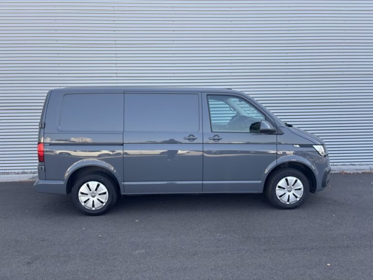 Volkswagen Transporter T6.1 2.0L 150 ch DGS7 Business plus 28 325€ HT - Image 08 (August 6, 2026)