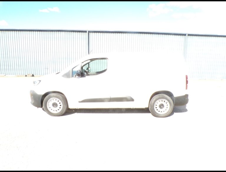 Citroën Berlingo XL BHDI 100 BVM - Image 03 (August 7, 2026)