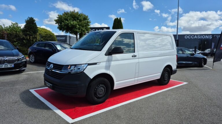 Volkswagen Transporter 6.1 VAN 2.0 TDI 110 BVM5 BUSINESS - Image 01 (August 7, 2026)