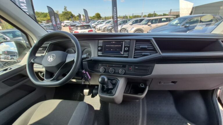 Volkswagen Transporter 6.1 VAN 2.0 TDI 110 BVM5 BUSINESS - Image 10 (August 7, 2026)