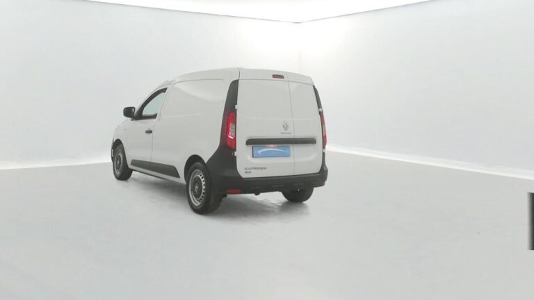 Renault Express Van BLUE DCI 75 22 CONFORT 5p - Image 03 (August 7, 2026)