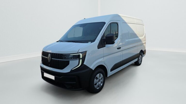 Renault Master Fourgon BLUE DCI 130 3T5 TR EXTRA - Image 03 (August 7, 2026)