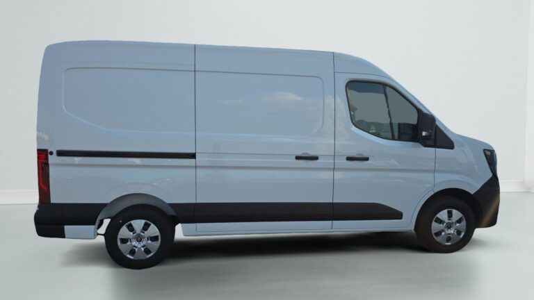 Renault Master Fourgon BLUE DCI 130 3T5 TR EXTRA - Image 07 (August 7, 2026)