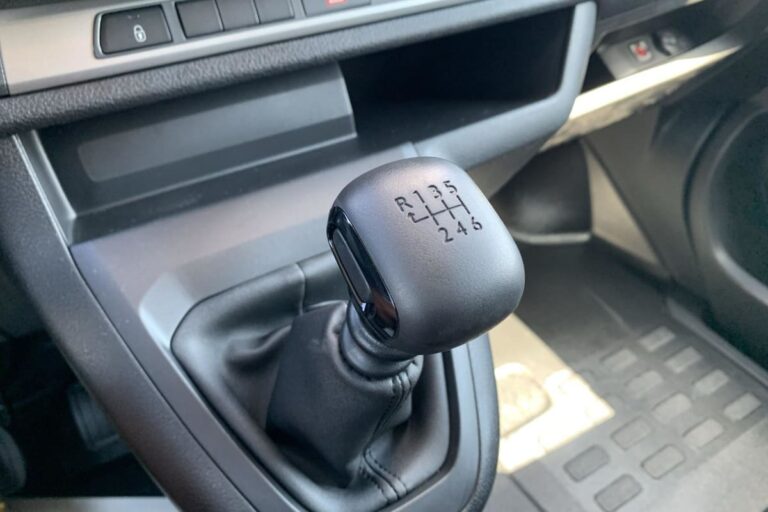 Opel Vivaro Cabine Approfondie CA FIXE DIESEL 150 CH XL MANUELLE - Image 16 (August 7, 2026)