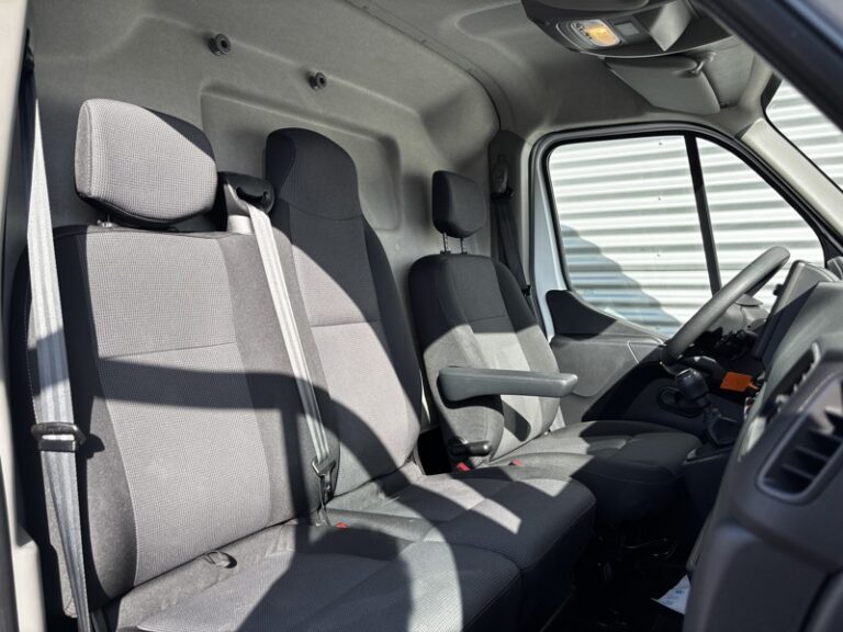 Renault Master 3,3 Grand Confort 22 900€ HT - Image 20 (August 7, 2026)