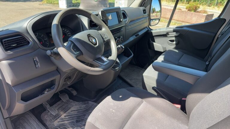 Renault Master III 2.3 dCi 150 Grand Confort - Image 08 (August 8, 2026)