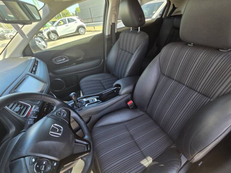 Honda HRV HR-V 1.6 i-DTEC Exclusive Navi - Image 11 (August 8, 2026)